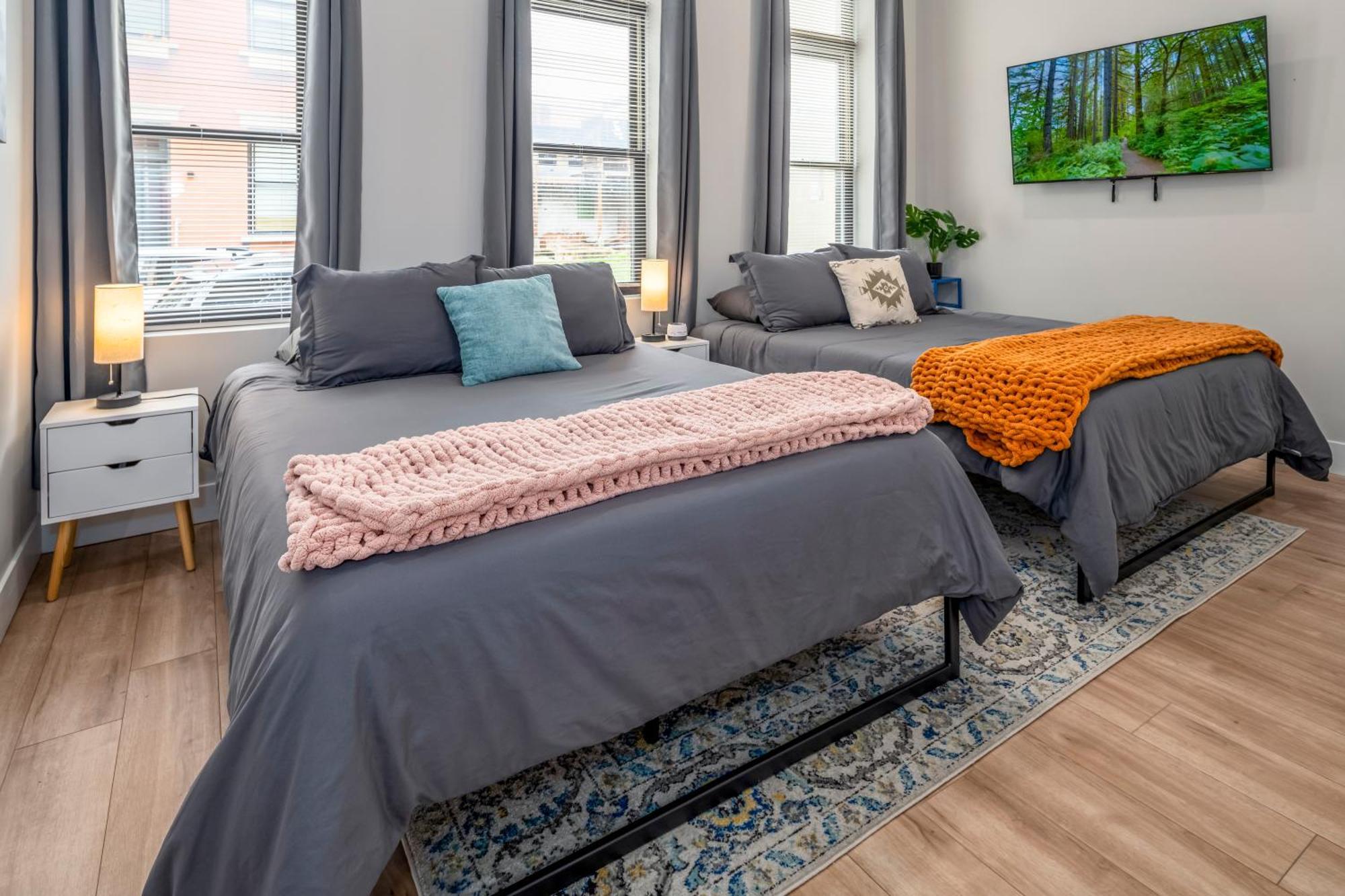 Prime Otr, 3 Lux Queen Beds, Two 55In Tvs, Steps To Tql, Findlay Market, Light Rail, Fast Wifi Cincinnati Buitenkant foto